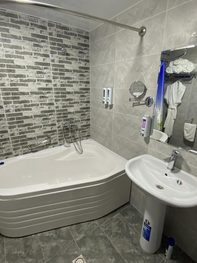 Hotel Vatan Plaza Taschkent Exterior foto